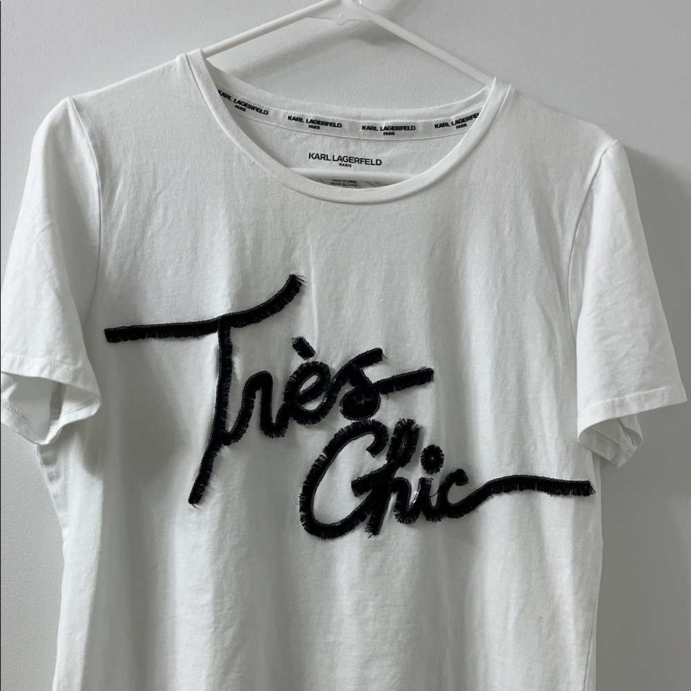 Karl Lagerfeld White Tee with Black Script Tres Chic, fringe and sequins details